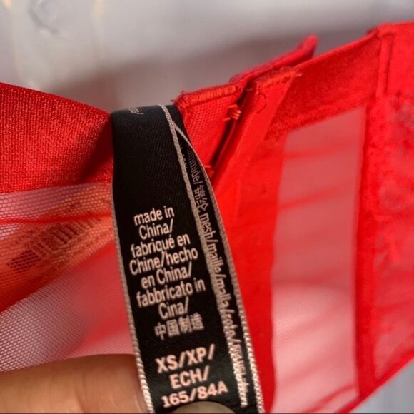 VS red laced cut out bustier corset - Picture 5 of 6